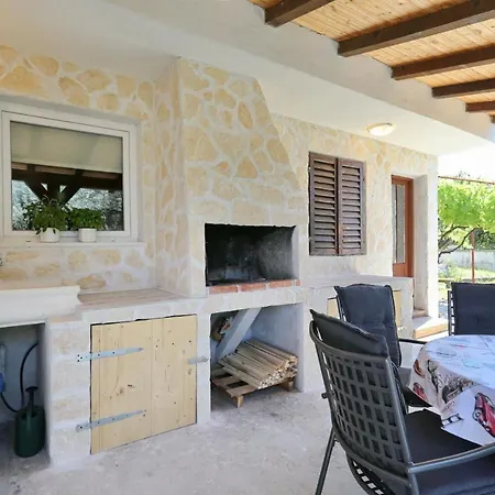 Ferienhaus Charming Holiday House Mini Mia
