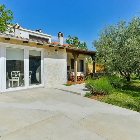 Charming Holiday House Mini Mia Ferienhaus *