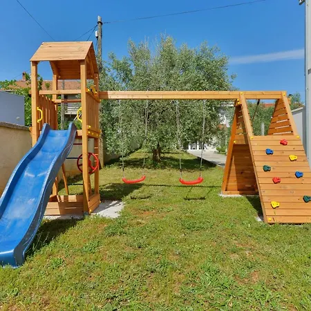 Charming Holiday House Mini Mia * Zadar